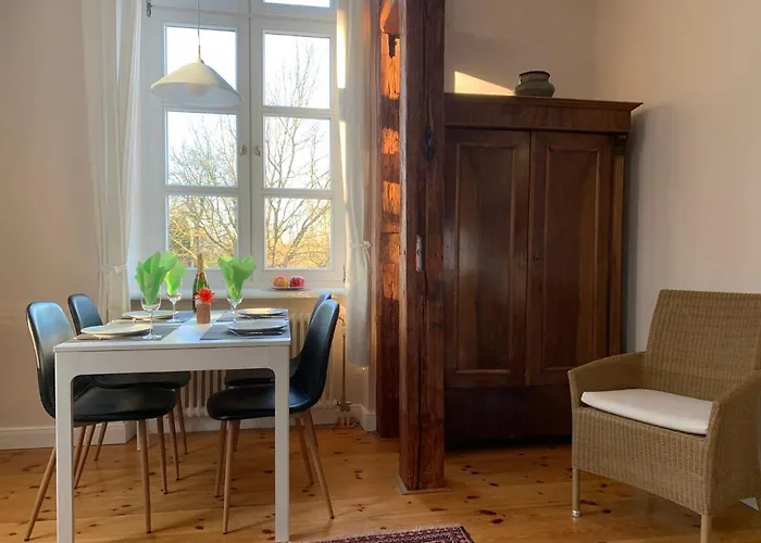 Апартаменты Schloss Lelkendorf, Hoppenrade *