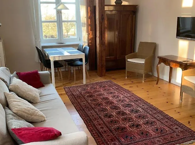 Апартаменты Schloss Lelkendorf, Hoppenrade