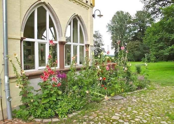 Schloss Lelkendorf, Hoppenrade Апартаменты *